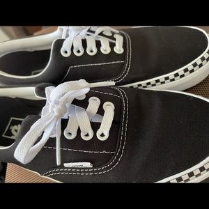 Vans size 7 shoe